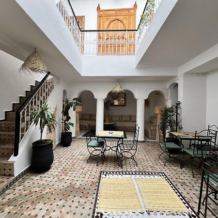 Riad Sarah Sabrina Bed & Breakfast Marrakesh Exterior photo