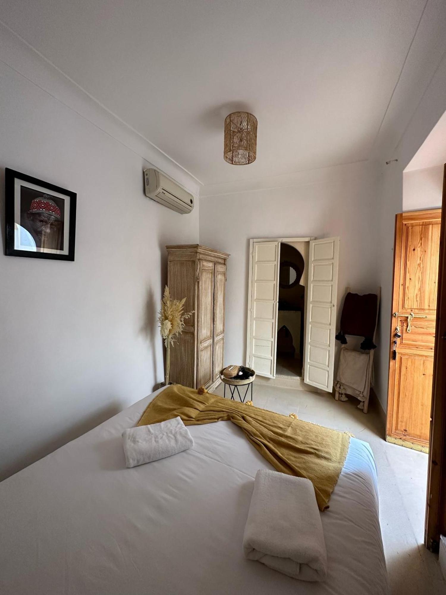 Riad Sarah Sabrina Bed & Breakfast Marrakesh Room photo