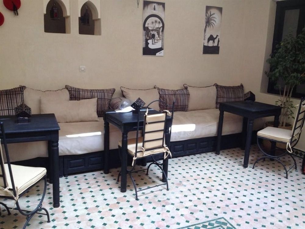 Riad Sarah Sabrina Bed & Breakfast Marrakesh Exterior photo