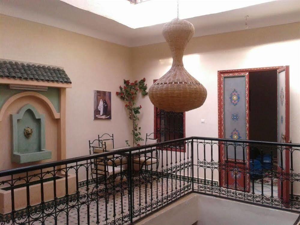 Riad Sarah Sabrina Bed & Breakfast Marrakesh Exterior photo